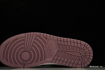 High OG Jordan “Mauve” 1 0711